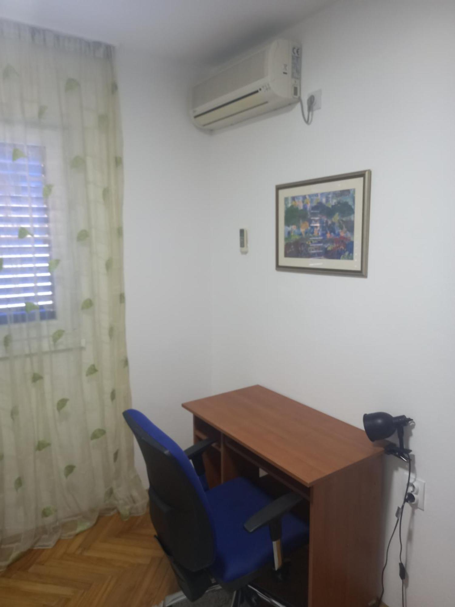 Stan U Maslinama Lägenhet Podgorica Exteriör bild